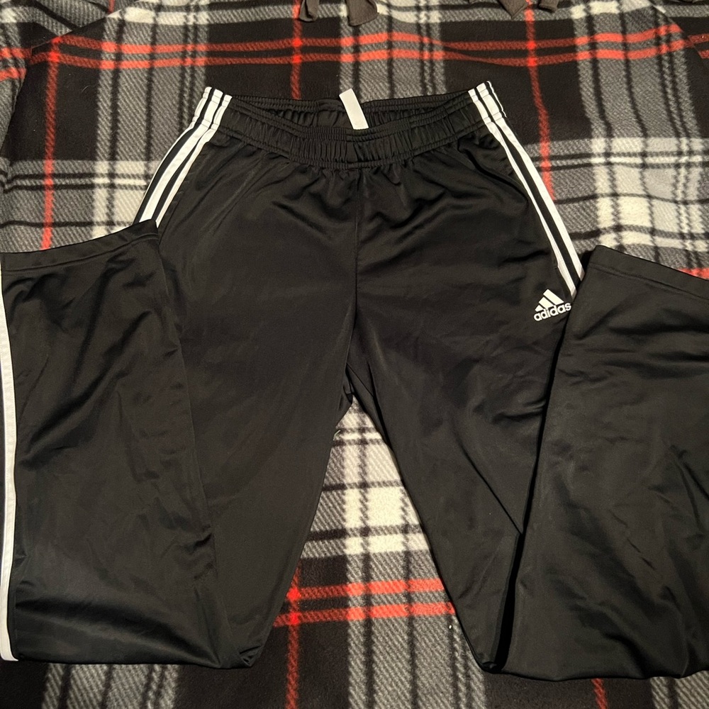 Black Adidas Silky Sweatpants⬛️